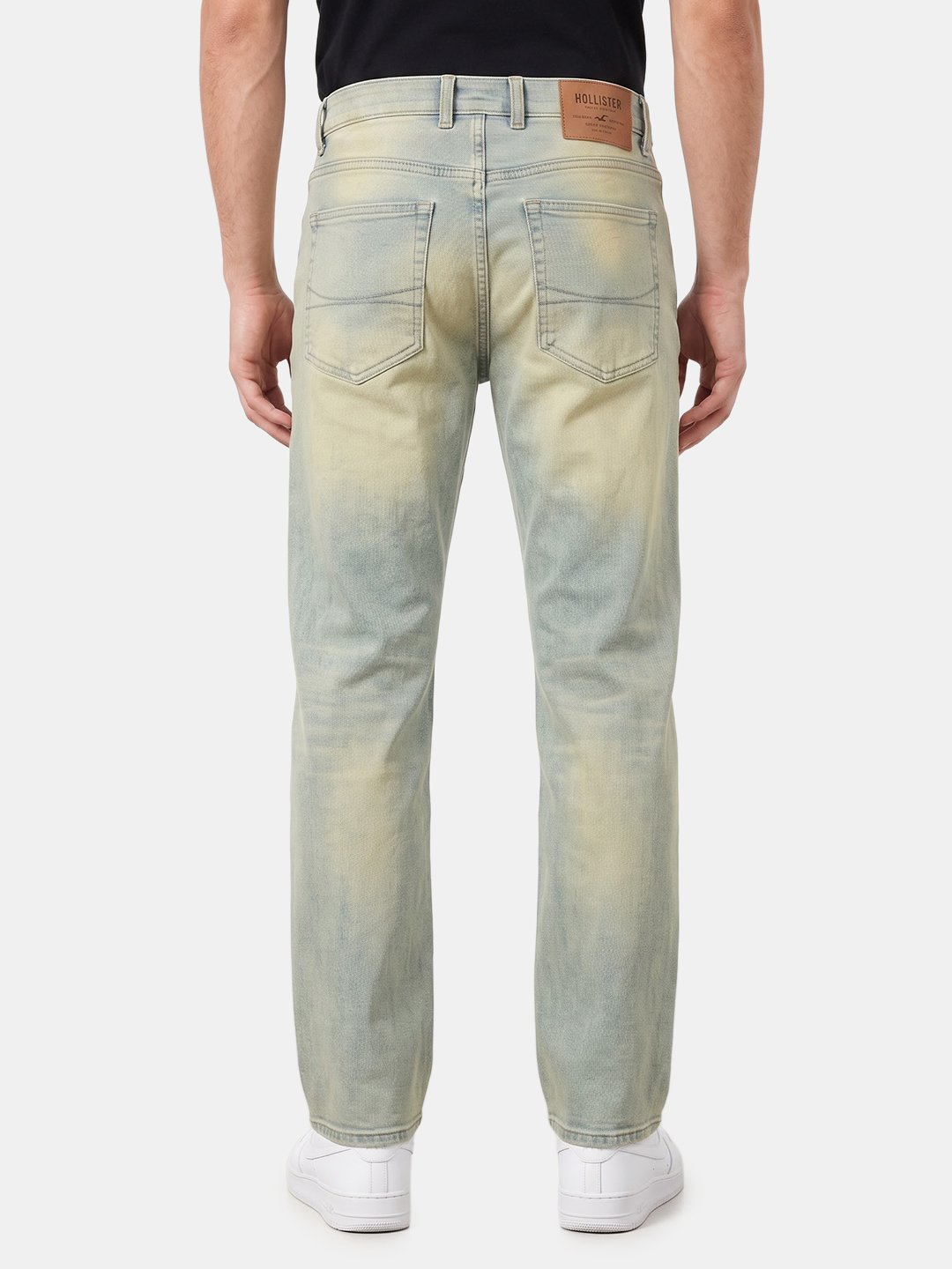 Men's Light Wash Straight Fit Jeans - Image 7