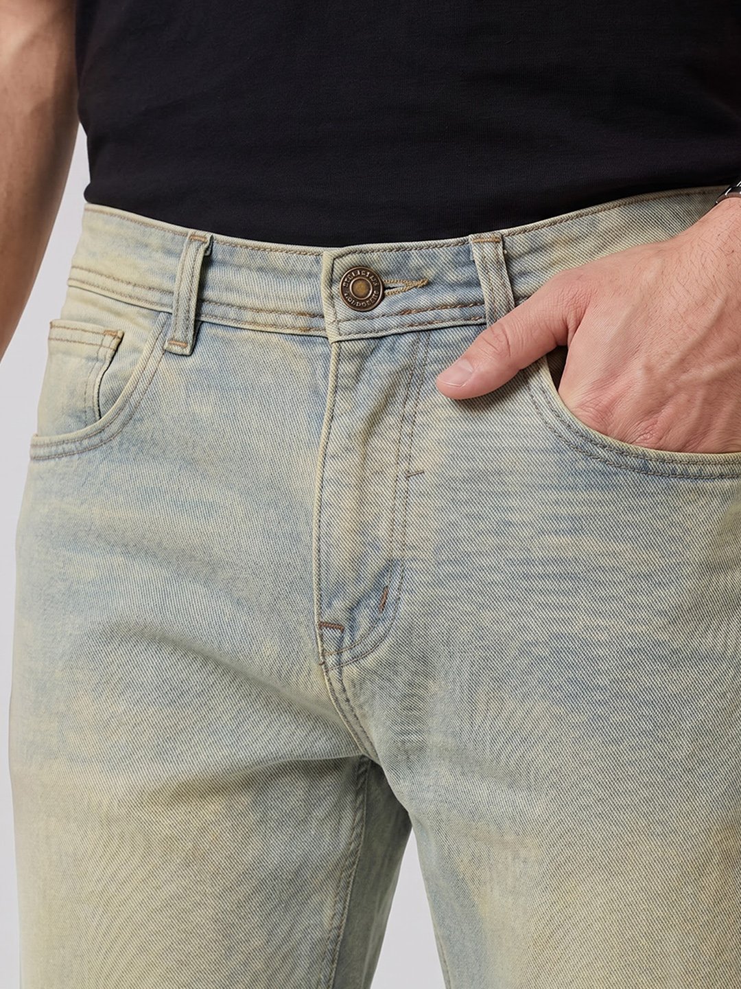 Men's Light Wash Straight Fit Jeans - Image 8